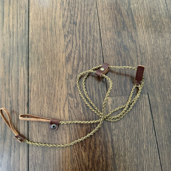 KARÜN Unisex Puelo Sunglasses (with case + sunglass strap) - Picture 4 of 12